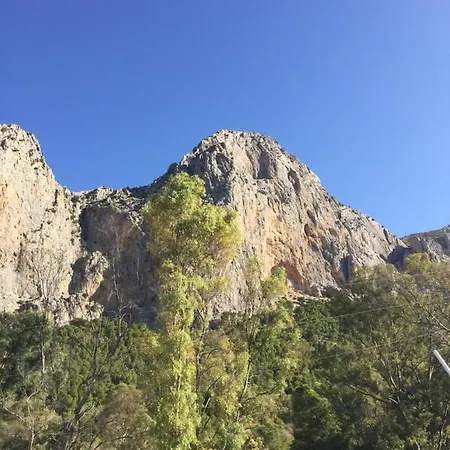 El Nido Del Chorro * El Chorro